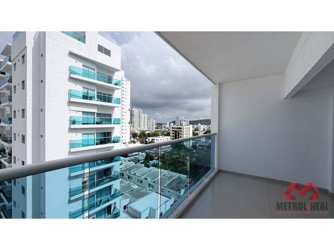 Apartamento de 3 alcobas en arriendo en Manga, Cartagena, 136 m² · foto 2 de 19