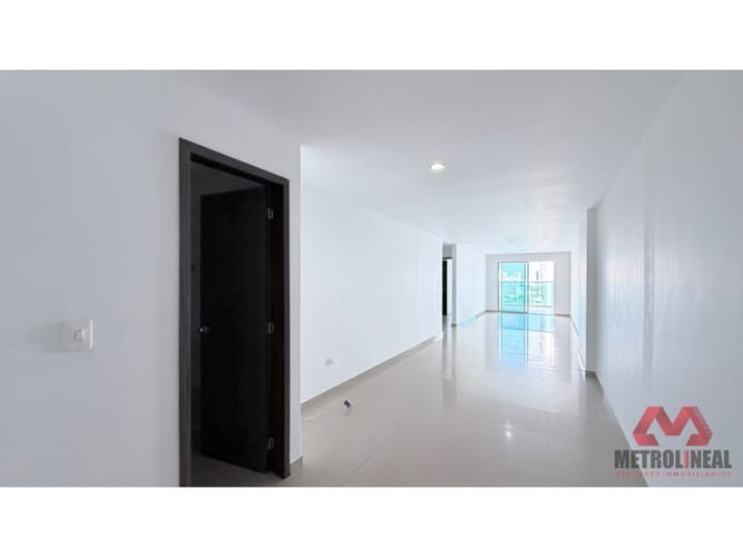 Apartamento de 3 alcobas en arriendo en Manga, Cartagena, 136 m² · foto 3 de 19
