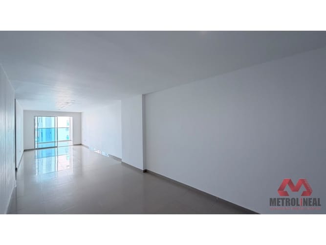 Apartamento de 3 alcobas en arriendo en Manga, Cartagena, 136 m² · foto 4 de 19