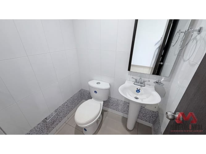 Apartamento de 3 alcobas en arriendo en Manga, Cartagena, 136 m² · foto 5 de 19