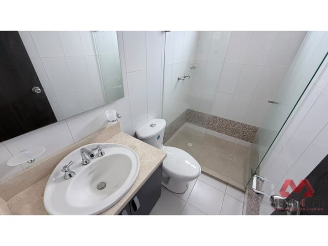 Apartamento de 3 alcobas en arriendo en Manga, Cartagena, 136 m² · foto 14 de 19