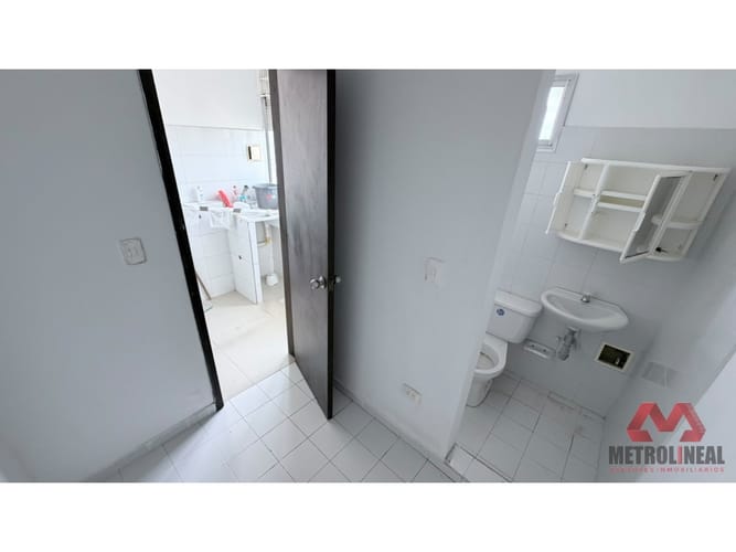 Apartamento de 3 alcobas en arriendo en Manga, Cartagena, 136 m² · foto 18 de 19