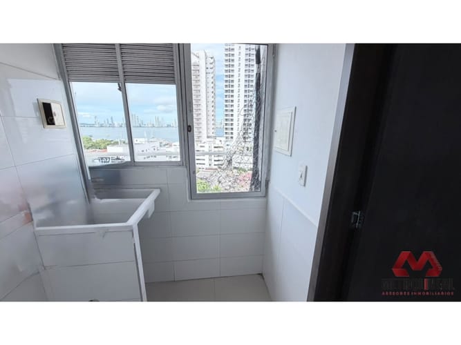 Apartamento de 3 alcobas en arriendo en Manga, Cartagena, 136 m² · foto 19 de 19