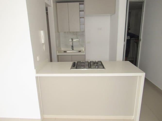 Apartamento de 3 alcobas en arriendo en El Recreo, Floridablanca, 53 m² · foto 3 de 14