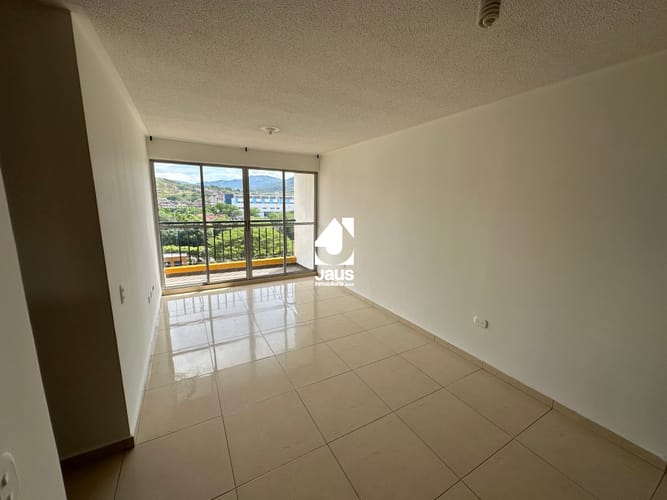 Apartamento de 3 alcobas en arriendo en San Jorge, Girón, 62 m² · foto 2 de 22