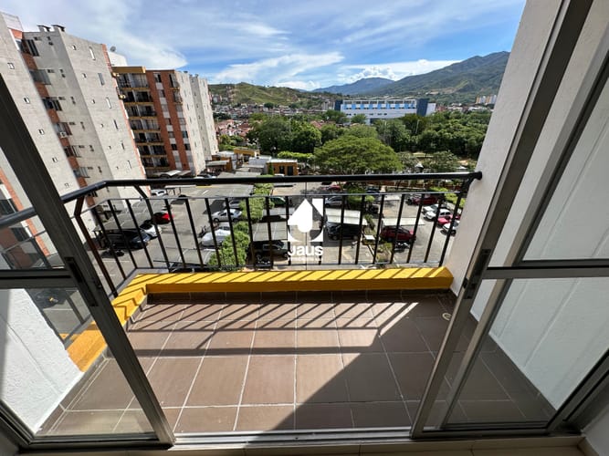 Apartamento de 3 alcobas en arriendo en San Jorge, Girón, 62 m² · foto 5 de 22
