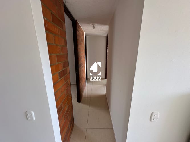Apartamento de 3 alcobas en arriendo en San Jorge, Girón, 62 m² · foto 9 de 22
