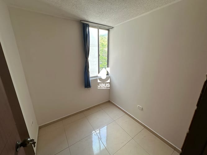 Apartamento de 3 alcobas en arriendo en San Jorge, Girón, 62 m² · foto 10 de 22