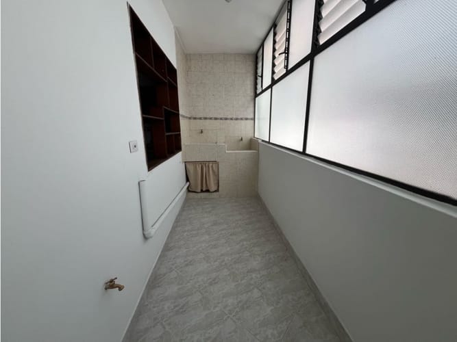 Casa de 3 alcobas en arriendo en Los Naranjos, Envigado, 110 m² · foto 2 de 14