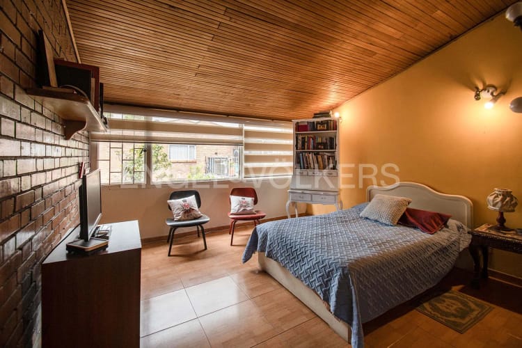 Casa de 4 alcobas en venta en Niza, Bogotá, 364 m² · foto 17 de 20