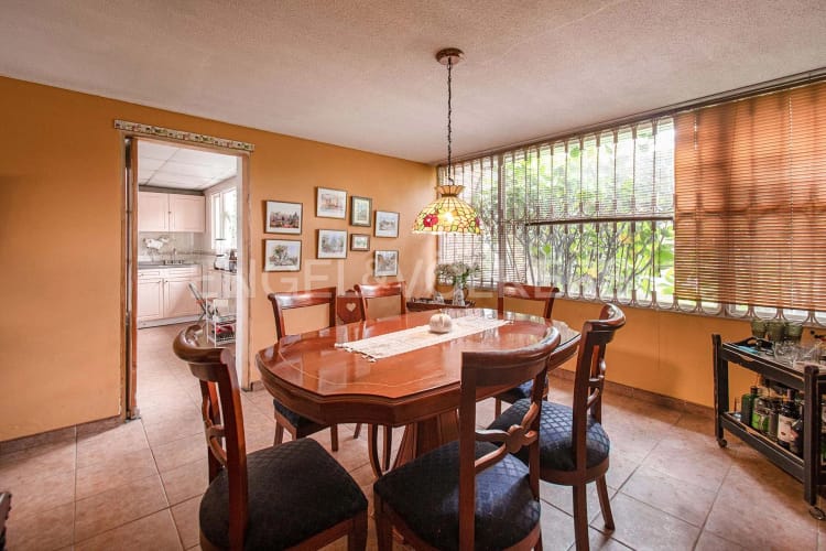 Casa de 4 alcobas en venta en Niza, Bogotá, 364 m² · foto 6 de 20