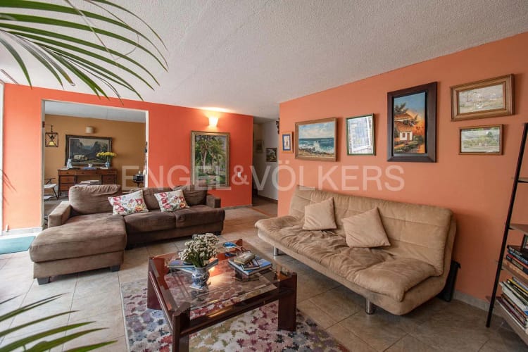 Casa de 4 alcobas en venta en Niza, Bogotá, 364 m² · foto 3 de 20