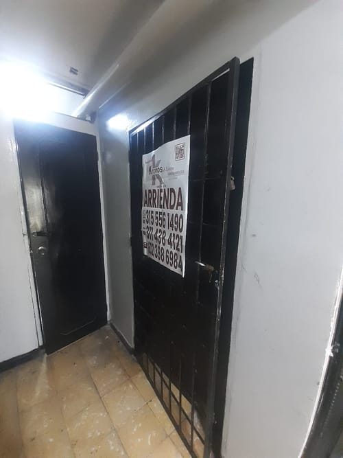 Bodega en arriendo en San Pedro, Cali, 45 m² · foto 2 de 6