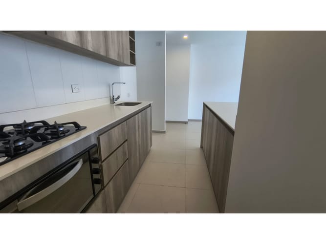 Apartamento de 3 alcobas en arriendo en Ciudad Del Río, Medellín, 90 m² · foto 6 de 16