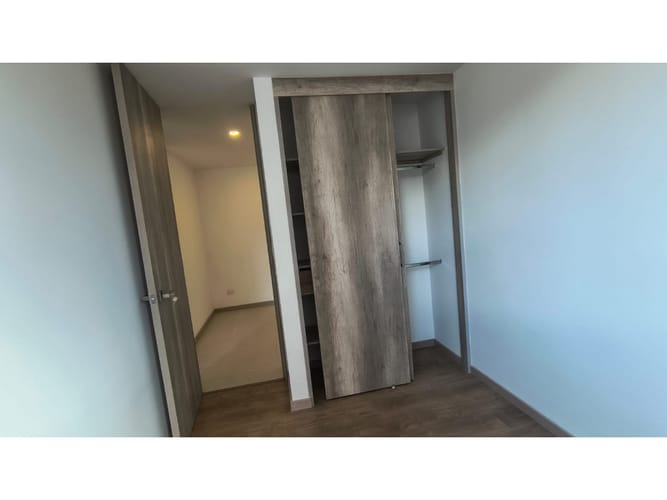Apartamento de 3 alcobas en arriendo en Ciudad Del Río, Medellín, 90 m² · foto 15 de 16