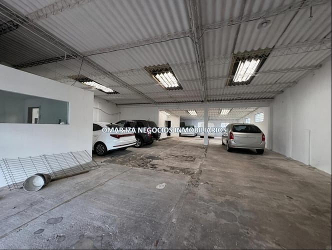 ALQUILER LOCAL COMERCIAL SOBRE AV ITALIA, EXPLANADA AL FRENTE, REJA PERIMETRAL, OFICINA, VESTUARIOS, · Foto 7
