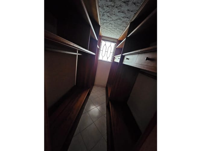 Casa de 6 alcobas en venta en Las Lomas, Medellín, 395 m² · foto 9 de 24