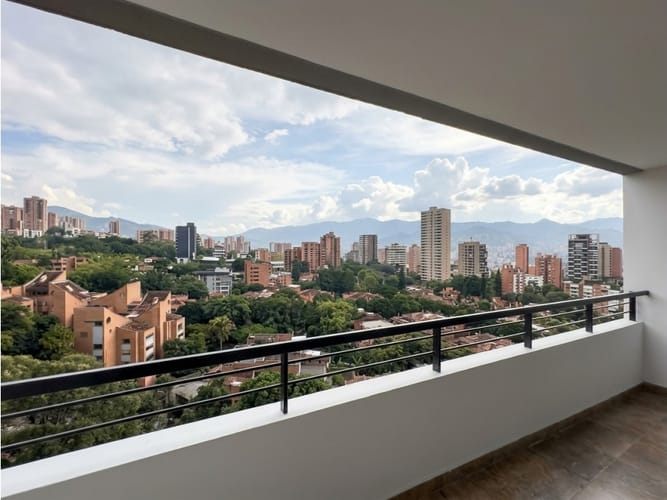 Apartamento de 2 alcobas en venta en La Florida, Medellín, 130 m² · foto 4 de 14