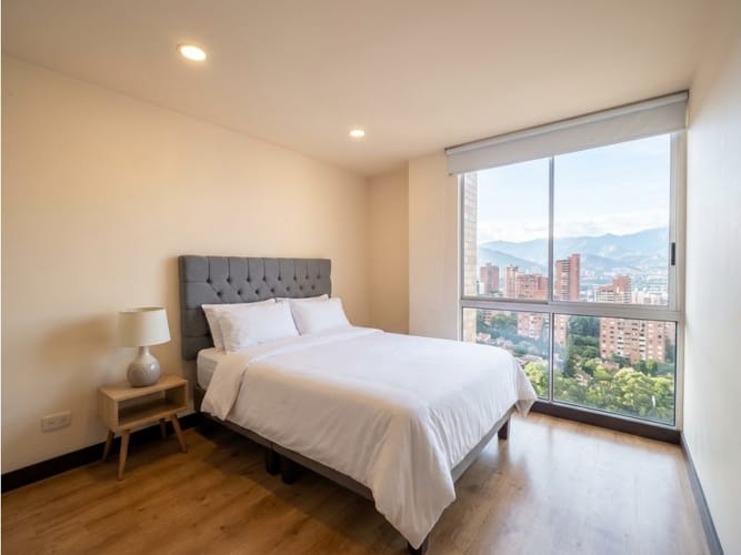 Apartamento de 2 alcobas en venta en La Florida, Medellín, 130 m² · foto 9 de 14