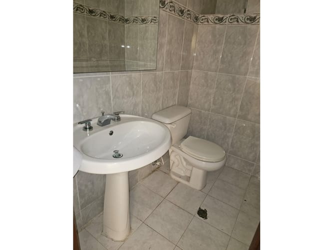 Casa de 6 alcobas en venta en Las Lomas, Medellín, 395 m² · foto 17 de 24