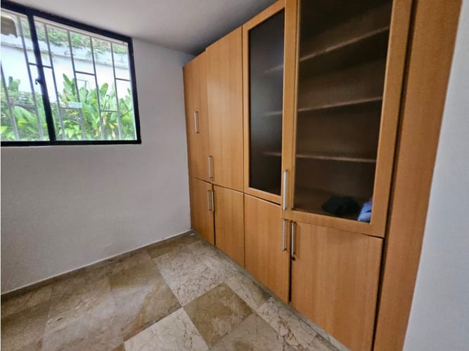 Casa de 6 alcobas en venta en Las Lomas, Medellín, 395 m² · foto 20 de 24