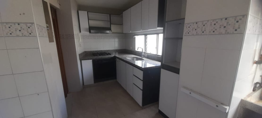 Apartamento de 3 alcobas en arriendo en La Castellana, Bogotá, 89 m² · foto 11 de 21