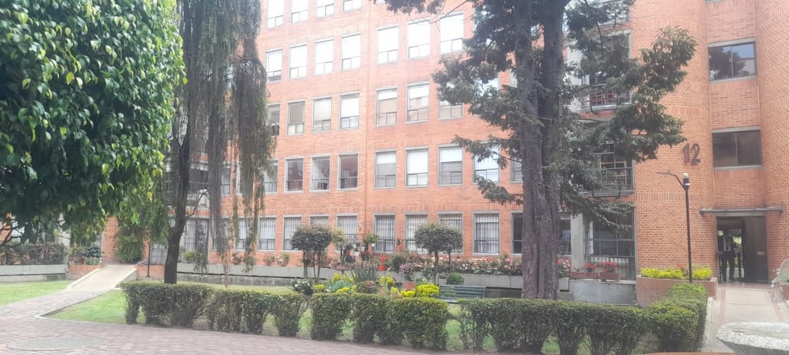 Apartamento de 3 alcobas en arriendo en La Castellana, Bogotá, 89 m² · foto 2 de 21