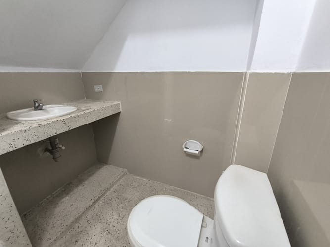 Bodega en arriendo en Villa Colombia, Cali, 245 m² · foto 8 de 10