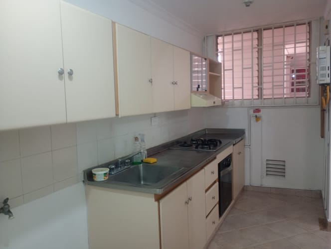 Apartamento de 2 alcobas en venta en Laureles, Medellín, 60 m² · foto 3 de 19