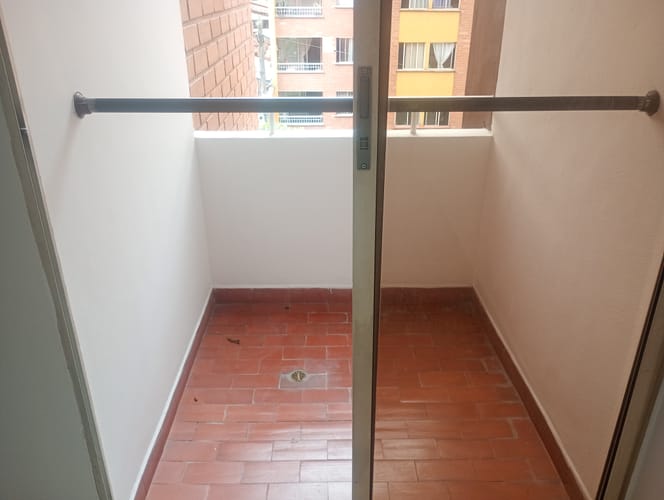 Apartamento de 2 alcobas en venta en Laureles, Medellín, 60 m² · foto 7 de 19