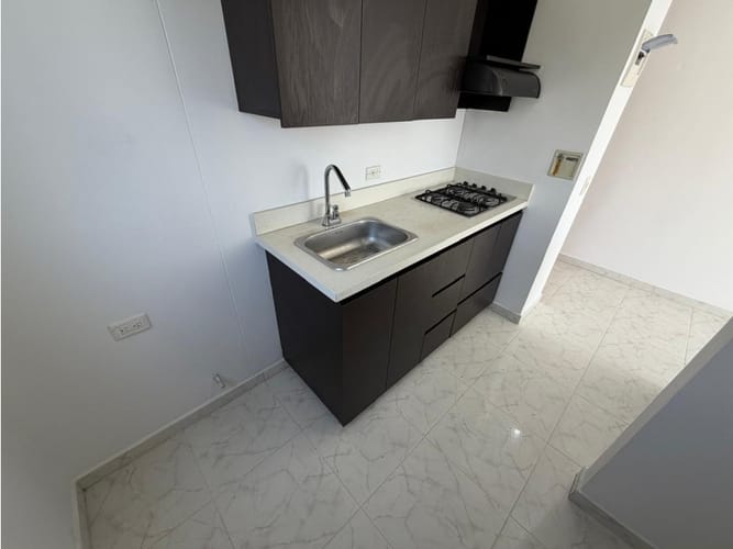 Apartamento de 3 alcobas en arriendo en Calasanz Parte Alta, Medellín, 68 m² · foto 4 de 13