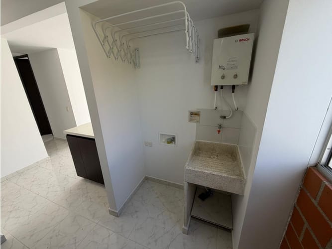 Apartamento de 3 alcobas en arriendo en Calasanz Parte Alta, Medellín, 68 m² · foto 6 de 13