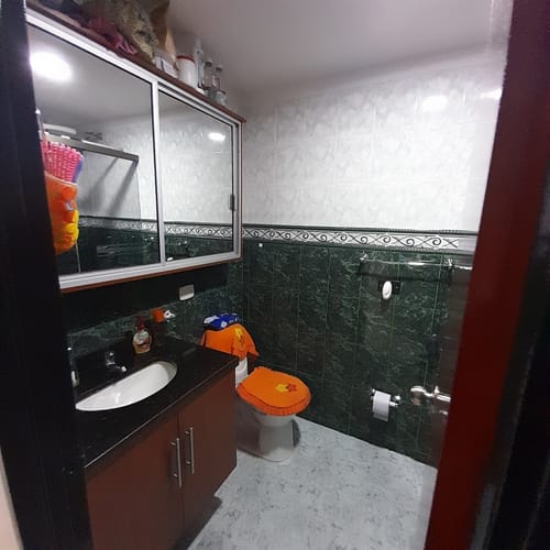 Casa de 6 alcobas en venta en Villa Ines, Bogotá, 288 m² · foto 14 de 19