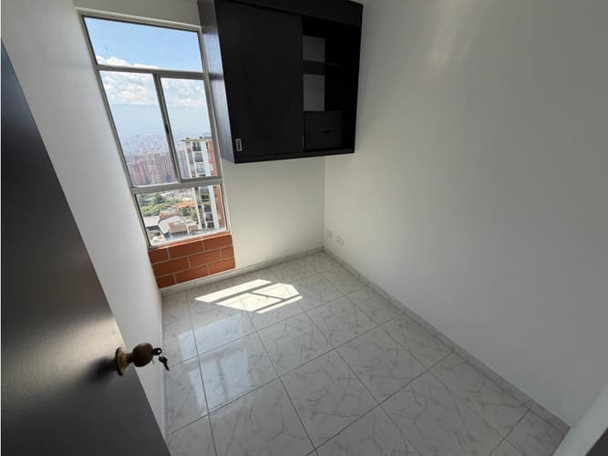 Apartamento de 3 alcobas en arriendo en Calasanz Parte Alta, Medellín, 68 m² · foto 12 de 13