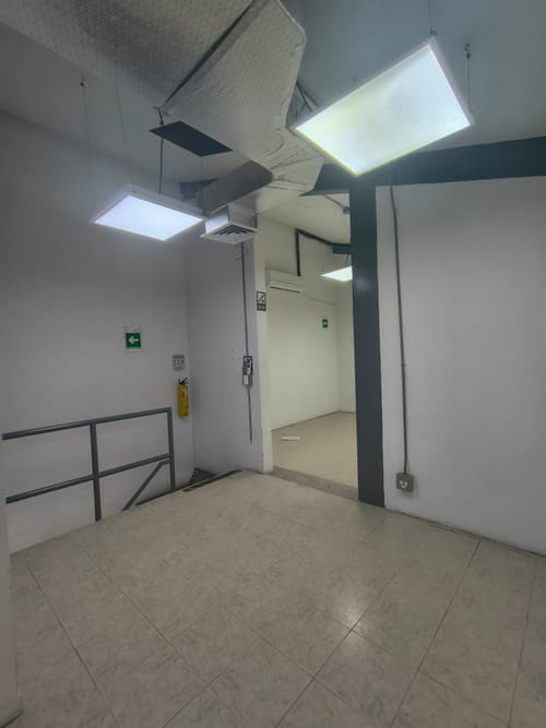 Local en venta en La Candelaria, Medellín, 173 m² · foto 15 de 23