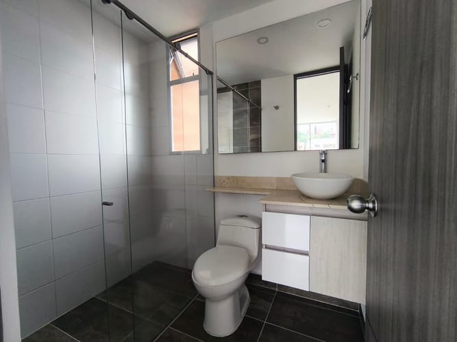 Apartamento de 3 alcobas en arriendo en Señorial, Envigado, 83 m² · foto 10 de 16