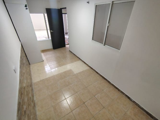 Casa de 5 alcobas en arriendo en Bello Horizonte, Medellín, 120 m² · foto 4 de 11