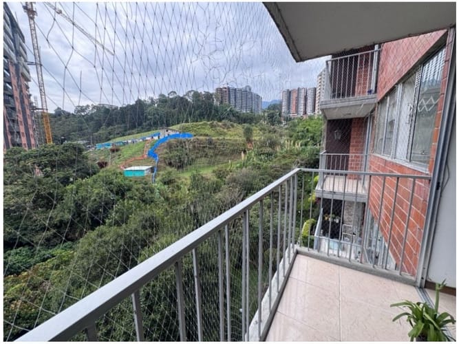 Apartamento de 3 alcobas en venta en Camino Verde, Envigado, 63 m² · foto 4 de 12