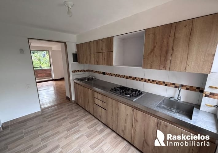 Apartamento de 3 alcobas en arriendo en El Poblado, Envigado, 102 m² · foto 5 de 15
