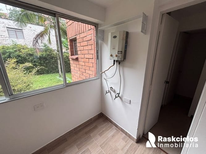 Apartamento de 3 alcobas en arriendo en El Poblado, Envigado, 102 m² · foto 6 de 15
