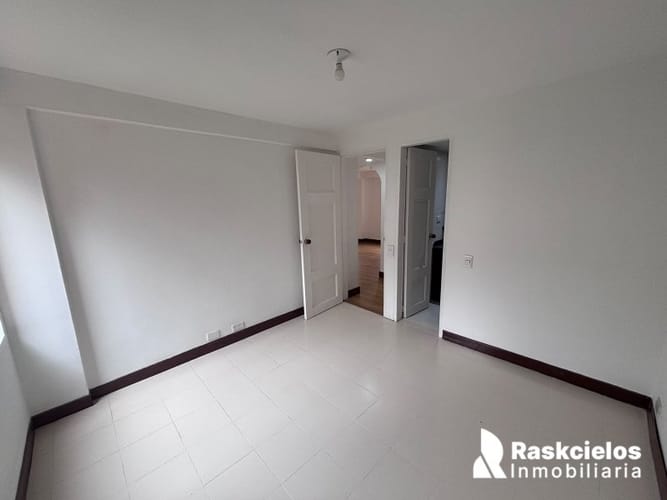 Apartamento de 3 alcobas en arriendo en El Poblado, Envigado, 102 m² · foto 11 de 15