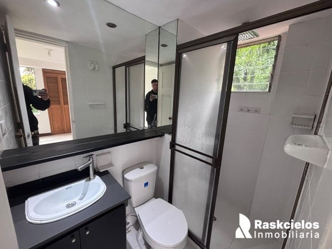 Apartamento de 3 alcobas en arriendo en El Poblado, Envigado, 102 m² · foto 12 de 15