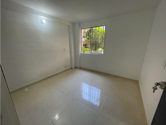 Apartamento de 3 alcobas en venta en La Mota, Medellín, 80 m² · foto 6 de 16