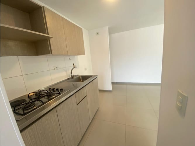 Apartamento en arriendo en Asdesillas, Sabaneta, 85 m² · foto 2 de 24