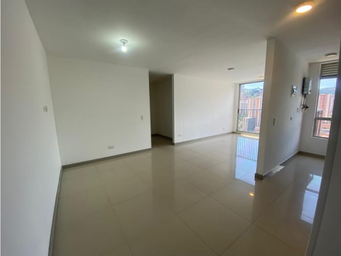 Apartamento en arriendo en Asdesillas, Sabaneta, 85 m² · foto 5 de 24