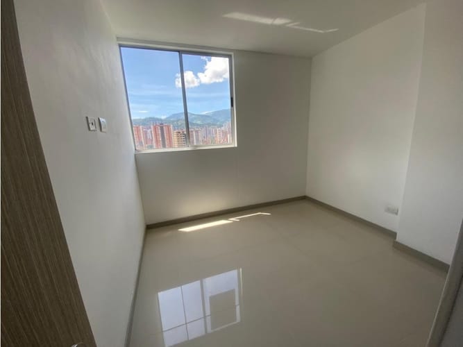 Apartamento en arriendo en Asdesillas, Sabaneta, 85 m² · foto 9 de 24