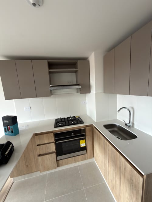 Apartamento de 3 alcobas en venta en Fontibon, Bogotá, 67 m² · foto 2 de 16