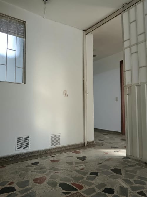 Apartamento de 3 alcobas en arriendo en San Rafael, Bogotá, 100 m² · foto 5 de 24