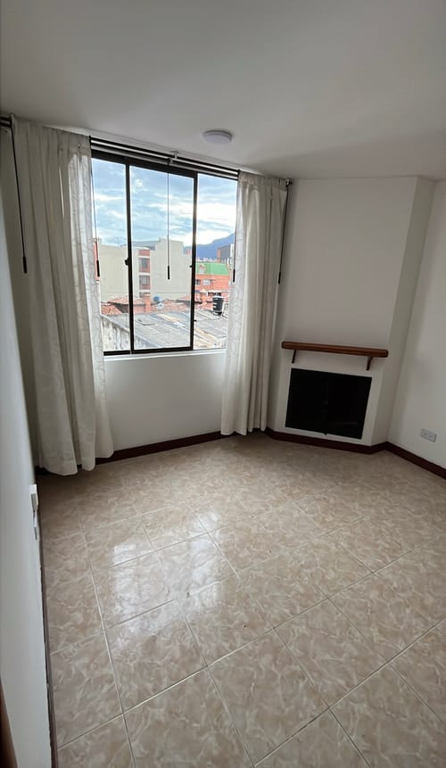 Apartamento de 1 alcoba en arriendo en Alfonso Lopez, Bogotá, 38 m² · foto 2 de 11