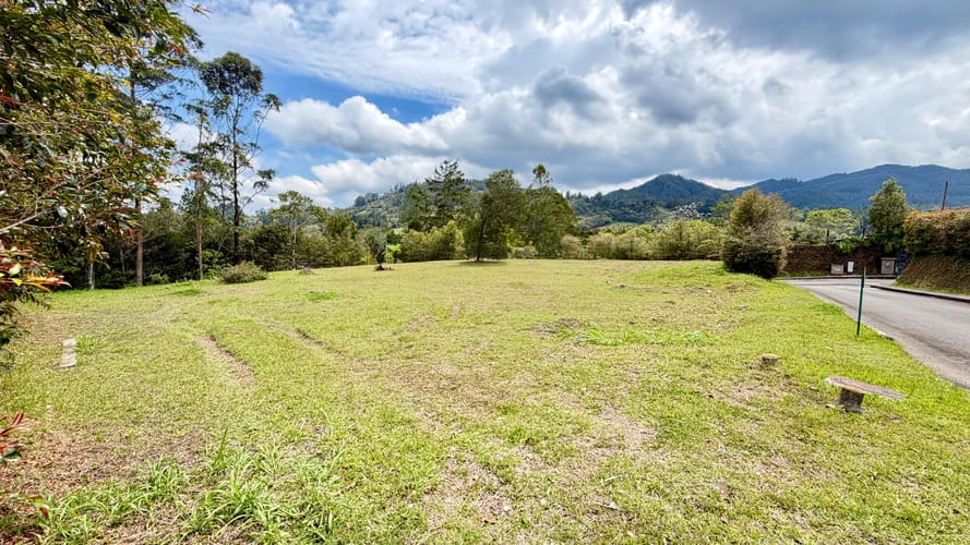 Lote en venta en Santa Elena, El Retiro, 2102 m² · foto 5 de 15
